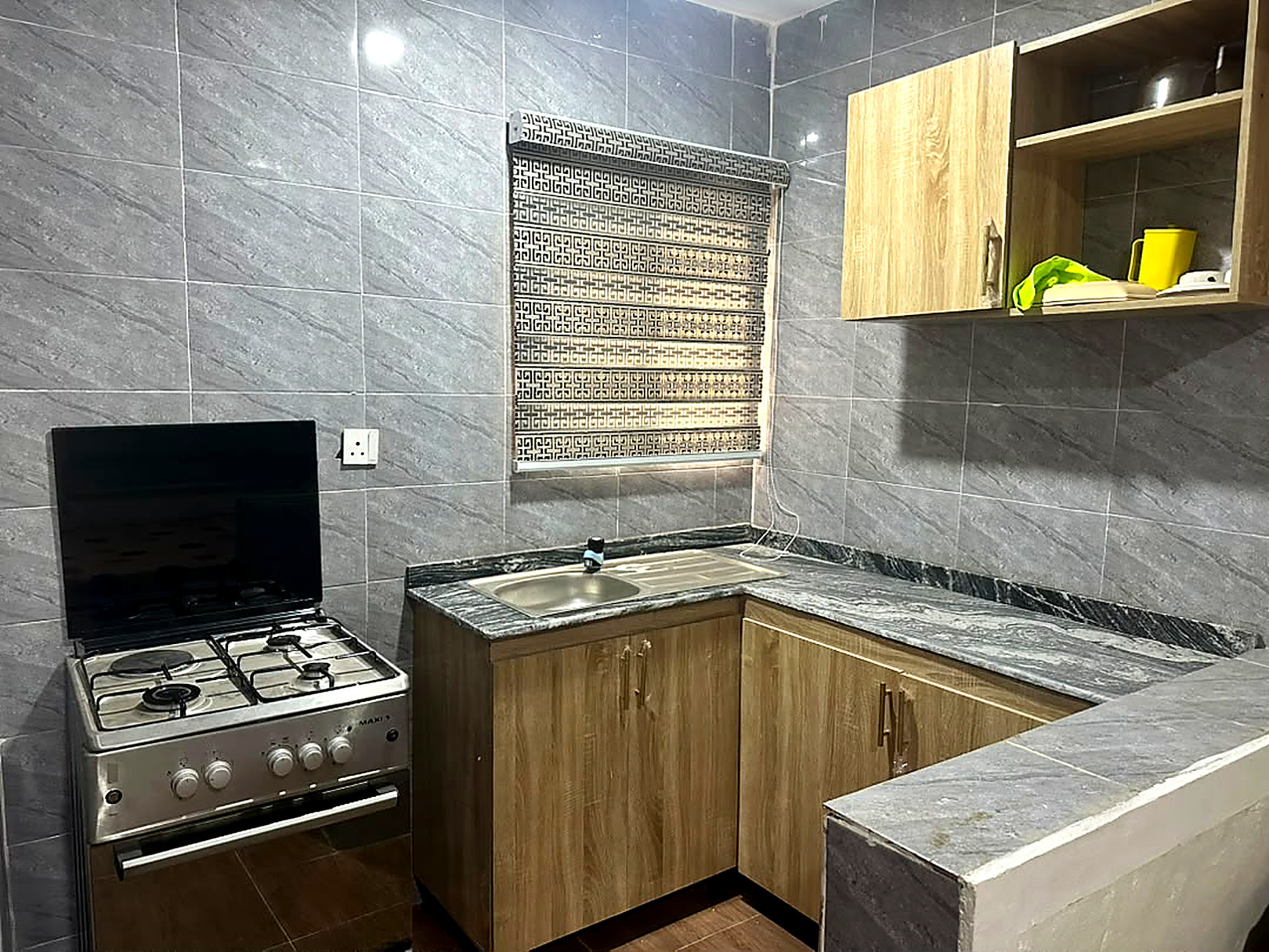 Executive suite kitchen 2